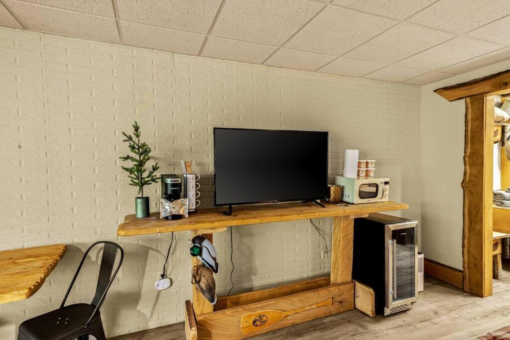 Stonegate Lodge King Bed Wifi 50 Roku Tv Salt Water Pool Room #104 Eureka Springs Zewnętrze zdjęcie